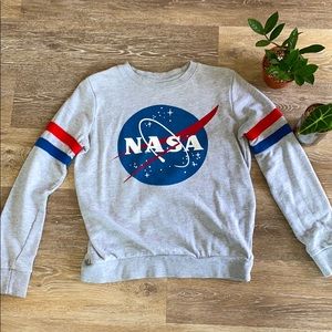 Nasa sweater